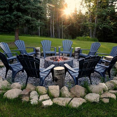 לינה וארוחת בוקר Bragg Creek Sleepy Creek Country Manor מראה חיצוני תמונה