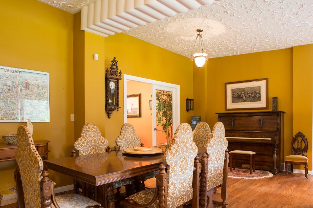 לינה וארוחת בוקר Bragg Creek Sleepy Creek Country Manor מראה חיצוני תמונה